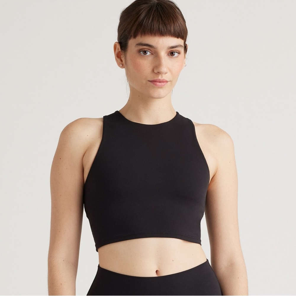 NWT Quince Women's Ultra-Form High-Neck Cropped Activewear Tank Black Size L